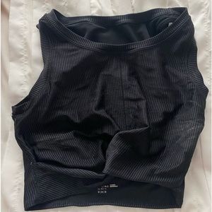 Aerie workout top with built in bra. Size Medium!